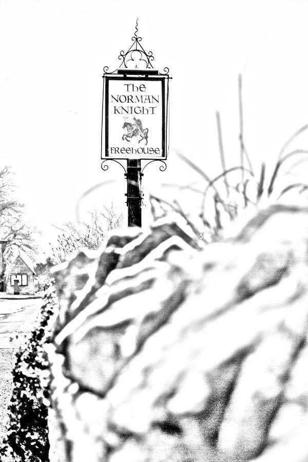 The Norman Knight Whichford Hotel Long Compton Kültér fotó